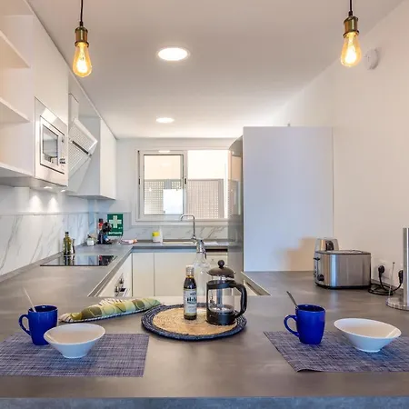 Апартаменты Home2book Sea View & Design Duplex Gigantes *