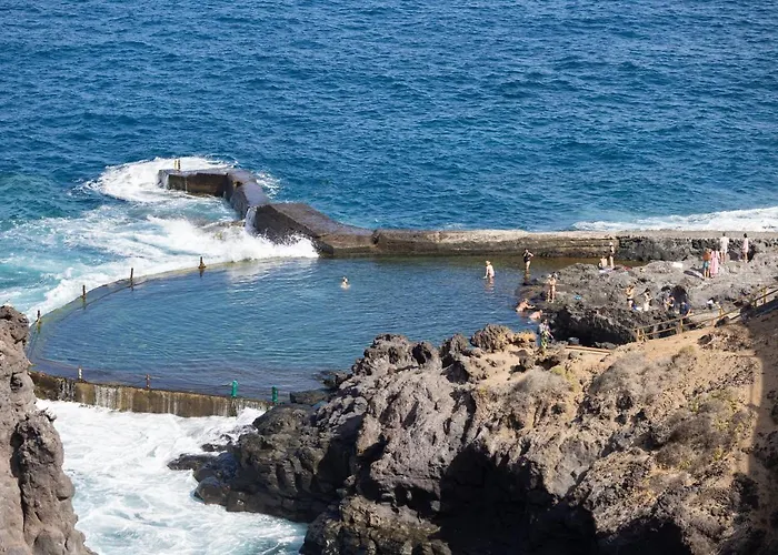 Apartment Home2book Sea View & Design Duplex Gigantes *